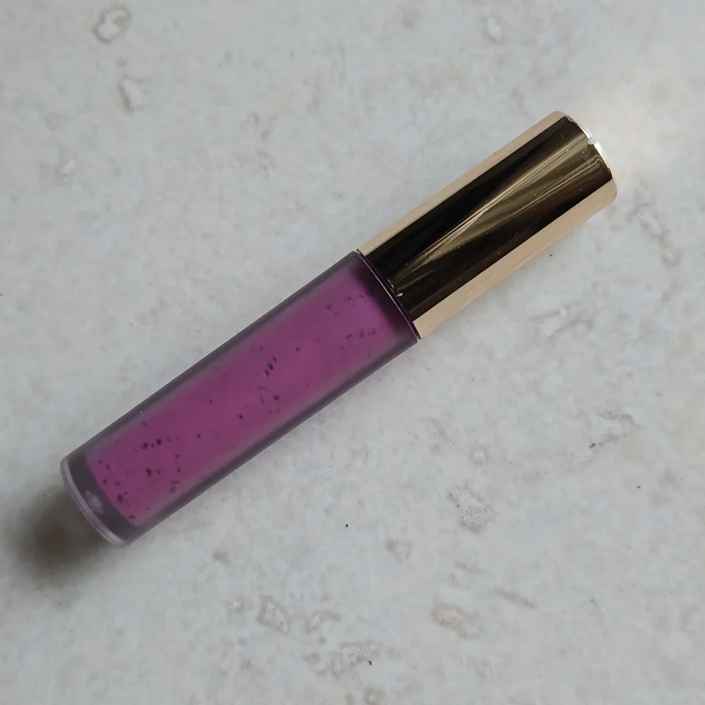Jolii Cosmetics Luxe Creme Matte Liquid Lip Lipstick Lavanda Magenta Purple.